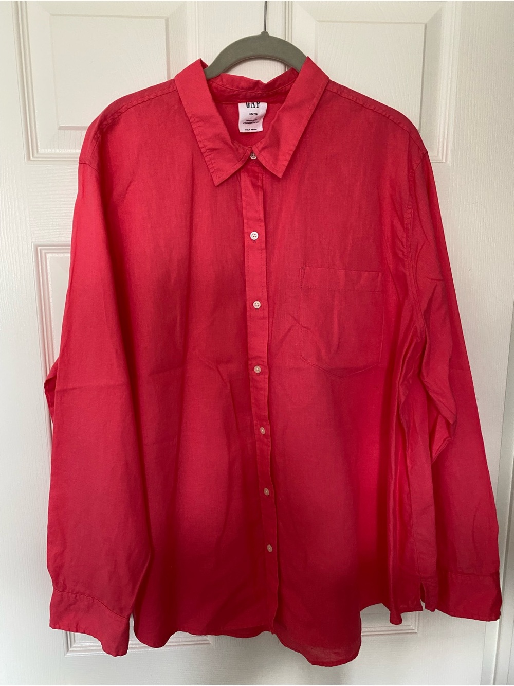 GAP Hot Pink Long Sleeve Button-Up Blouse